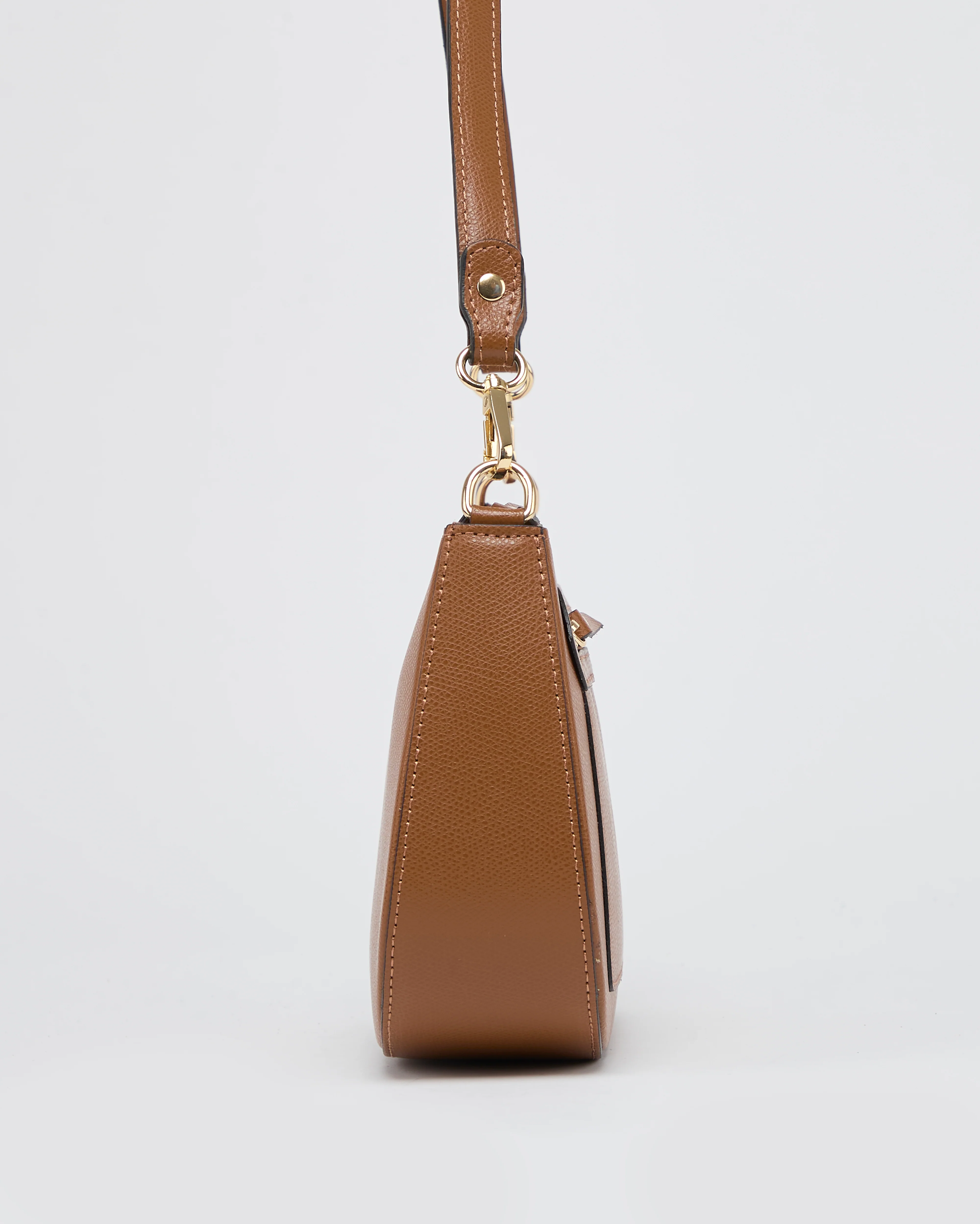 Christine camel - Image 3