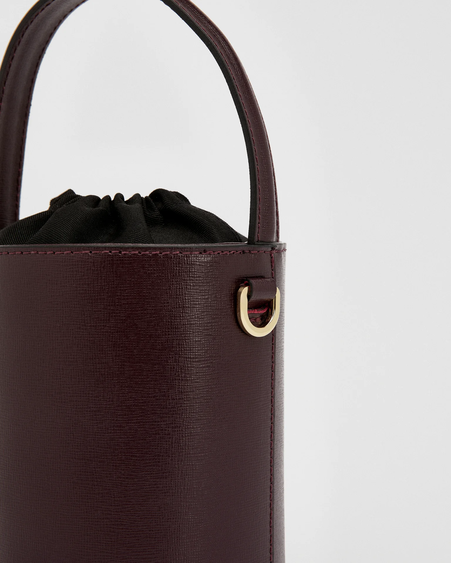 Mini Catherine Bordeaux | black closure - Image 2