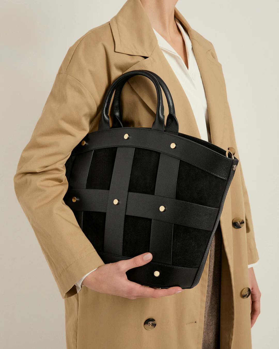 Victoire stud raffia black - Image 4